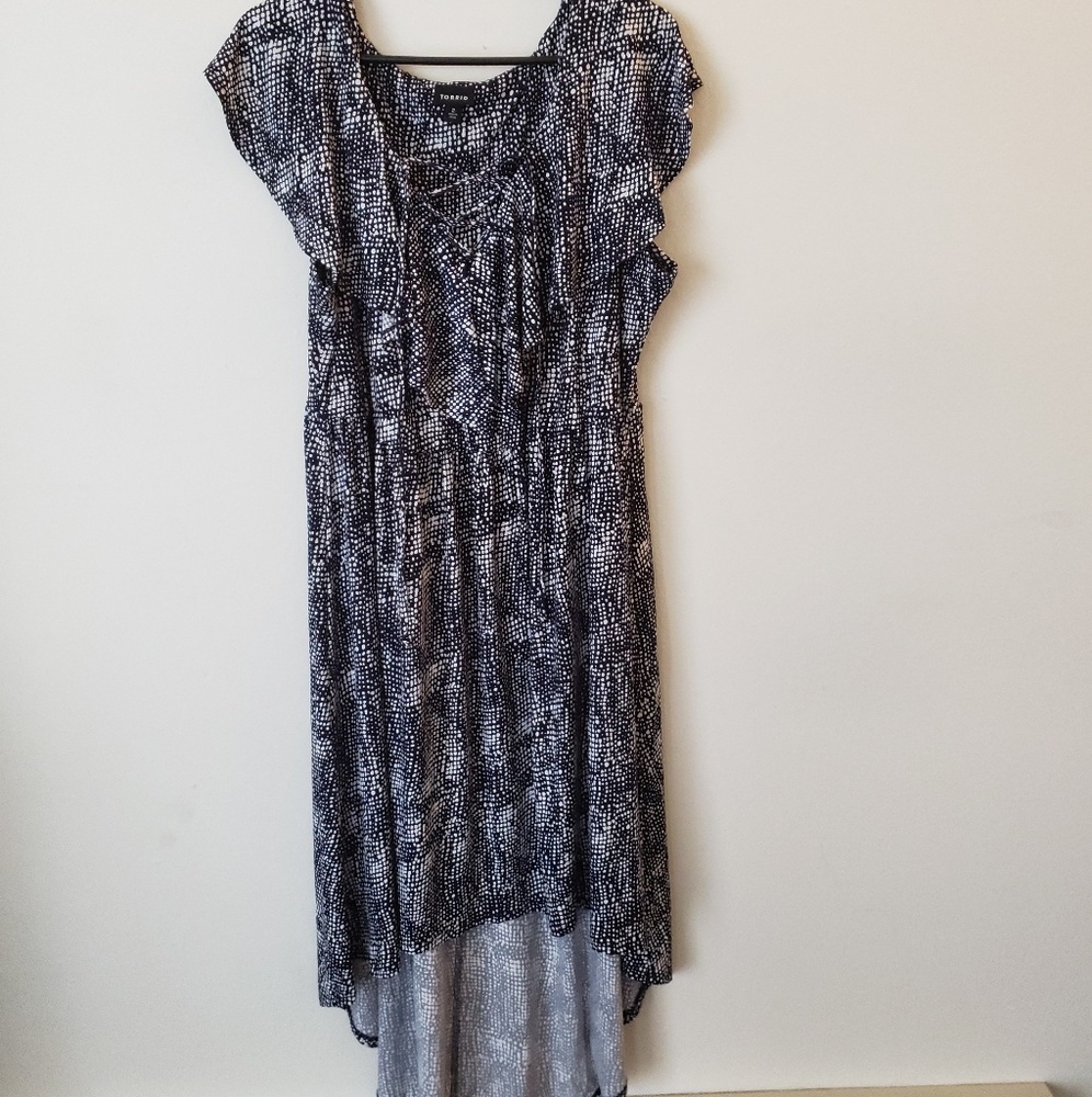 Short sleeve dress